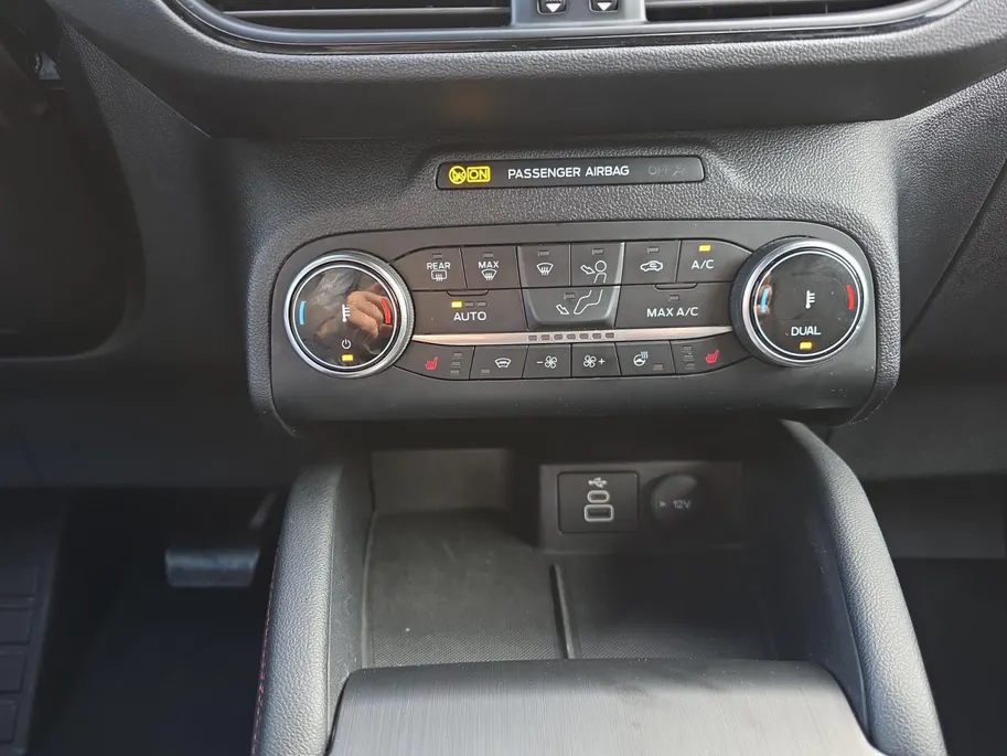 Ford Kuga 2.5 PHEV ST-Line | Winterpack | HUD  | Dodehoek Detectie | Elektr. Achterklep | Adapt. Cruise Control | 12 maanden garantie! |