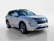 Mitsubishi Outlander 2.4 PHEV Instyle+ | 6000 EURO KORTING | NU DIRECT LEVEBAAR | 8 JAAR GARANTIE |