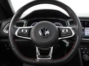 Volkswagen T-Roc 1.5 TSI 150pk DSG Sport · Panoramadak · Camera · Stoelverwarming · Elek. Achterklep · ACC · Dodehoeksensor ·