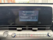 Hyundai Kona 1.6 GDI HEV Comfort Smart | Stuur-/ Stoelverwarming | Navigatie | Achteruitrijcamera | Parkeersensoren voor en achter | Apple Carplay/ Android Auto | dodehoek detectie |