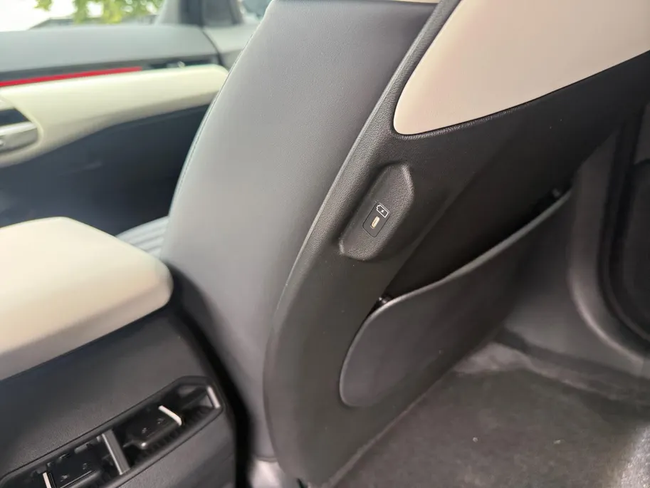 Kia EV4 GT-Line Business Edition 81.4 kWh Demonstratieauto | ACC | Blueflame | Achteruitrijcamera | PDC rondom |
