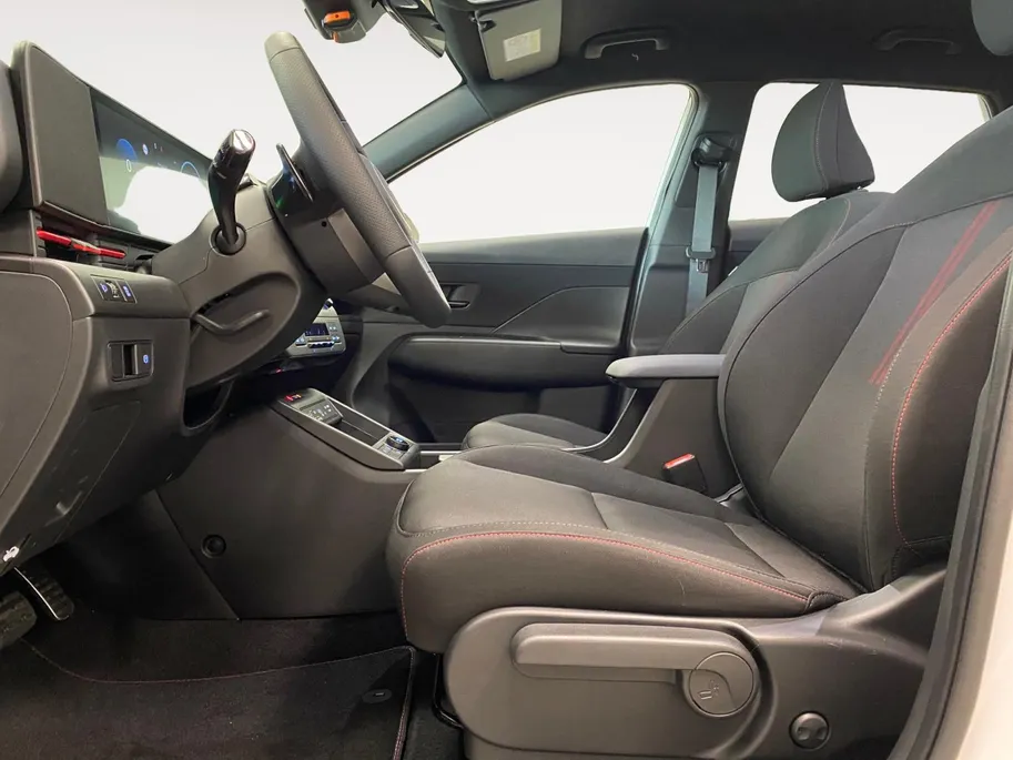 Hyundai Kona Electric 64.8 KWH | N-LINE BUSINESS | ZWARTE LOGO'S |