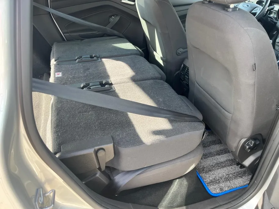 Ford C-MAX 1.0 Titanium | All Season banden| Navigatie| Parkeersensoren achter| Apple/Android Play|  Dealer onderhouden