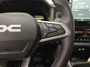 Dacia Bigster 1.8 Hybrid 155 Extreme AUTOMAAT NAVI TREKHAAK AIRCO 360CAMERA CRUISE CONTROLE SCHUIFKANTELDAK APPLE CARPLAY ANDROID AUTO ZEER MOOIE AUTO DEALER ONDERHOUDEN