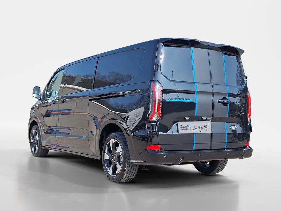 Ford E-Transit Custom 320 L2H1 Sport 71kWh DC | Dubbele Schuifdeur | El. Trekhaak | Adaptive cruisecontrol | Camera | Led verlichting | Pro Power Onboard | 19' Lichtmetaal | Nieuw te bestellen | 0,99% Rente Financial Lease