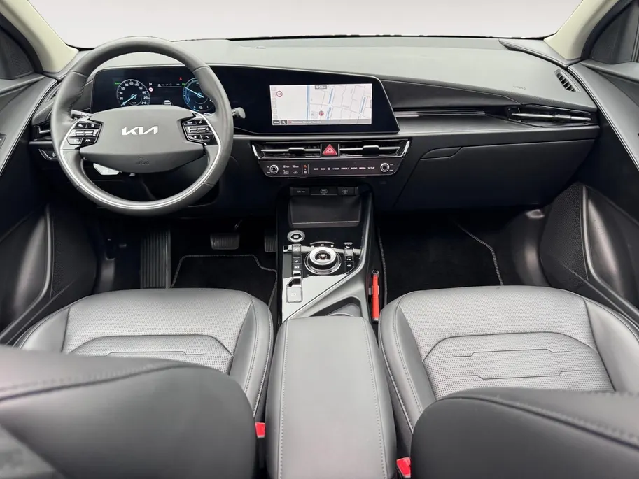 Kia Niro 1.6 GDi Hybrid DynamicPlusLine | Head up display | Elektrische achterklep | Stoel-en stuurverwarming | Lederen bekleding | Schuif/kantel dak | Parkeersensoren v +a