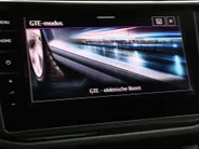 Volkswagen Tiguan 1.4 TSI eHybrid 245pk DSG R-Line Business · Camera · Inklap. Trekhaak · Dodehoeksensor · Parkeer Assistent · Stuur- & Stoelverwarming · 19'Velgen ·