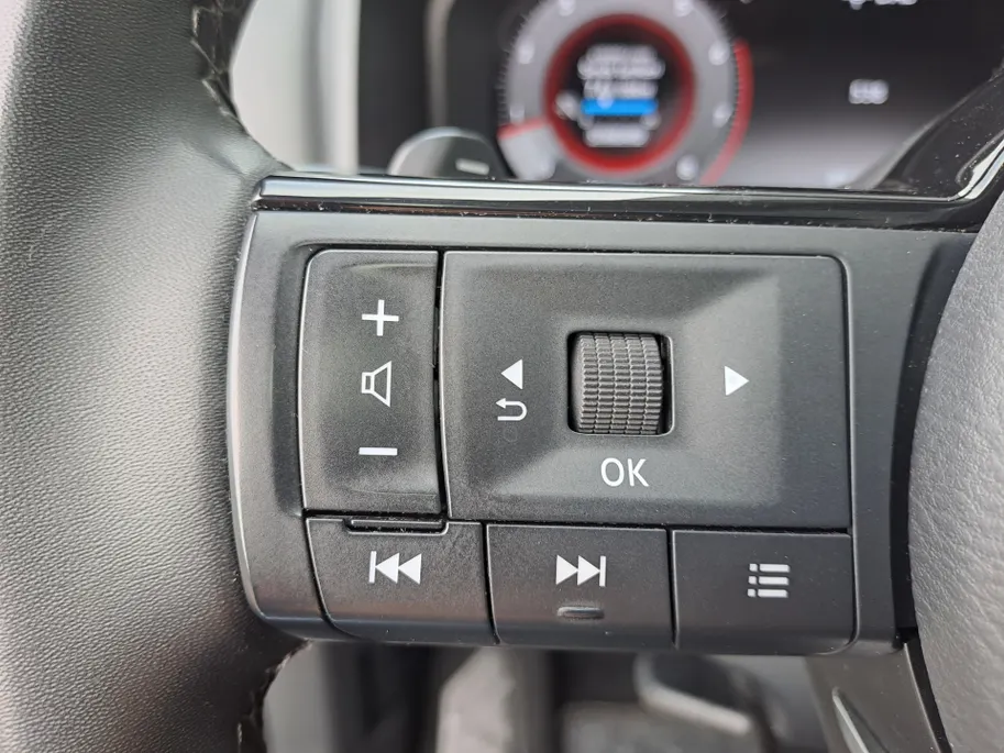Nissan QASHQAI 1.3 MHEV Xtronic N-Connecta | Apple Carplay/Android Auto | Navi | 360 Camera | Automaat | Pano Dak | Cruise control adaptief