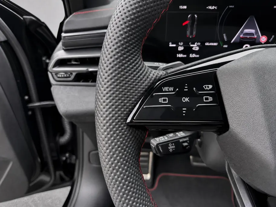 Audi A5 Avant 2.0 e-hybrid 367pk Quattro S edition Competition · Panoramadak · Inklap. Trekhaak · 360 Camera · B&O Sound · Head-Up Display · Elek. Stoelen + Geheugen Bestuurder · Garantie t/m 21-11-2030 of 100.000km
