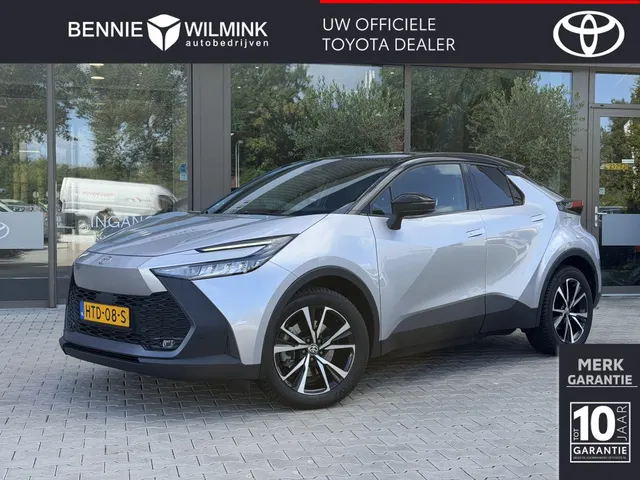 Toyota C-HR 2.0 PHEV 220 Dynamic Bi-Tone | All Seasons |