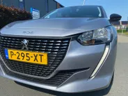 Peugeot 208 1.2 PureTech Active NL auto | navigatie | Apple CarPlay / Android-Auto | cruise control | etc.