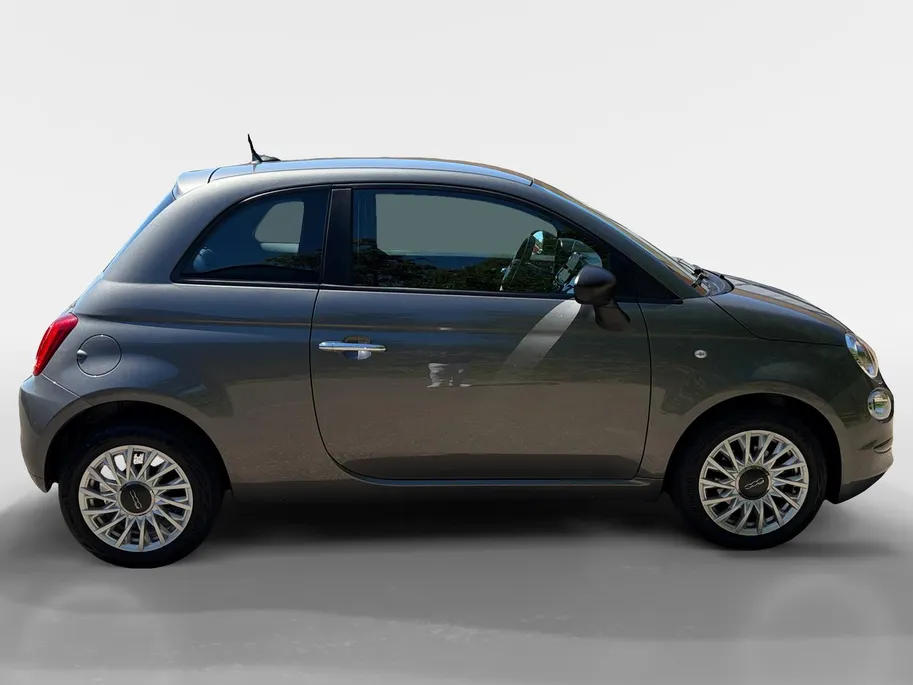 Fiat 500 1.0 Hybrid Cult Airco , lichtmetalen velgen 15' , navi  , parkeersensor , tel , usb-c , Apple Carplay/Android Auto .