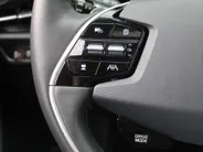 Kia Niro 1.6 GDi Hybrid DynamicPlusLine | Schuif-/kanteldak | Stuur-/stoelverwarming | Cruise adapt. | Camera | HUD | LED | Clima | 16' LM | Navi |