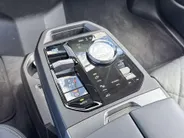 BMW iX xDrive M70
