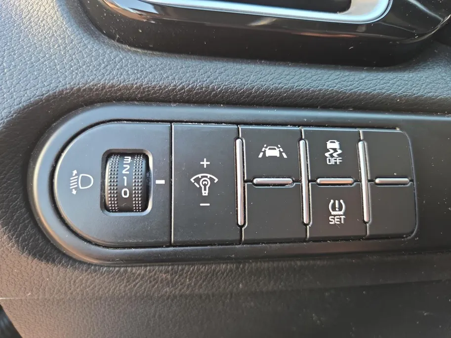 Kia XCeed 1.0 T-GDi DynamicLine | 1e Eigenaar | Dealer onderhouden | Carplay | camera | Navigatie | Cruise Control | LM Velgen 18' | 12 Maanden Bovag Garantie | NAP