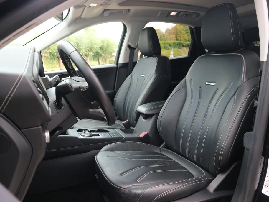 Ford Kuga 2.5 PHEV Vignale | TREKHAAK | PANO | HUD | ADAP CRUISE | WINTER |