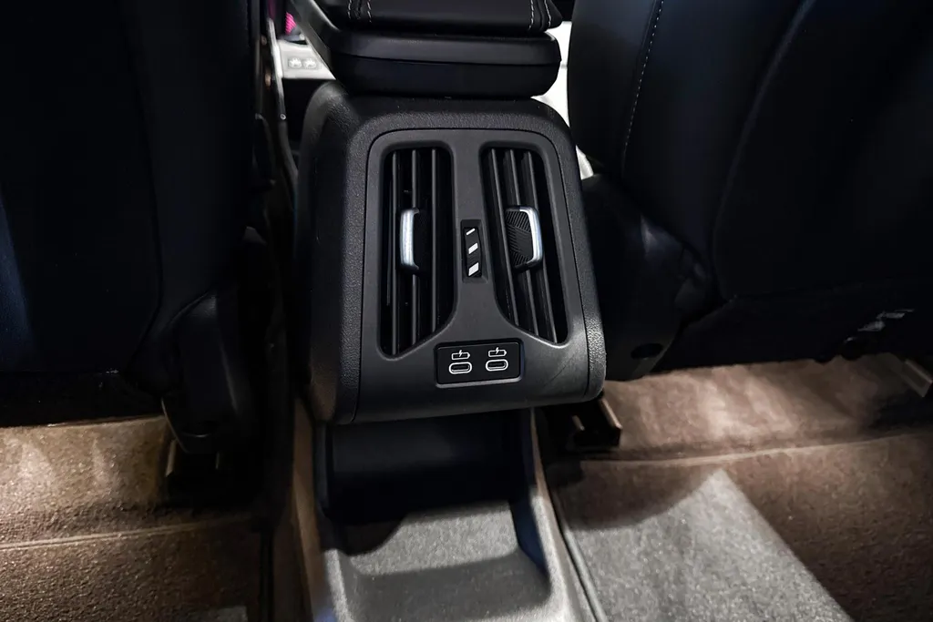 BMW iX1 eDrive20 67 kWh