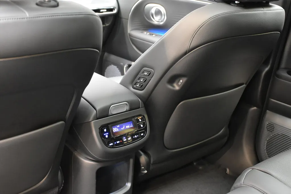 Hyundai IONIQ 9 110,3 kWh 218pk RWD Connect+