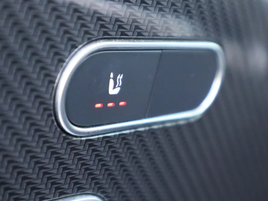 Mercedes-Benz GLA 250 e Business Solution AMG Limited l Panoramadak l Carplay l Keyless
