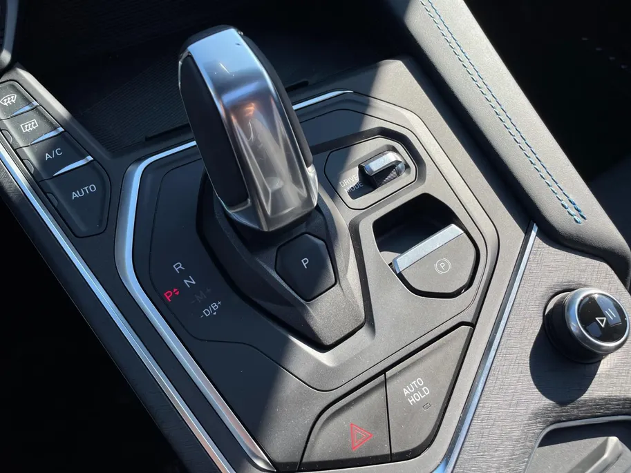 Lynk & Co 01 1.5 *Automaat*Navi+360Camera*Schuif/Kanteldak*Infinity Soundsystem*20'LM.Velgen*Stoelverwarming*Adapt. Cruise Control*VOL OPTIES! NIEUW!