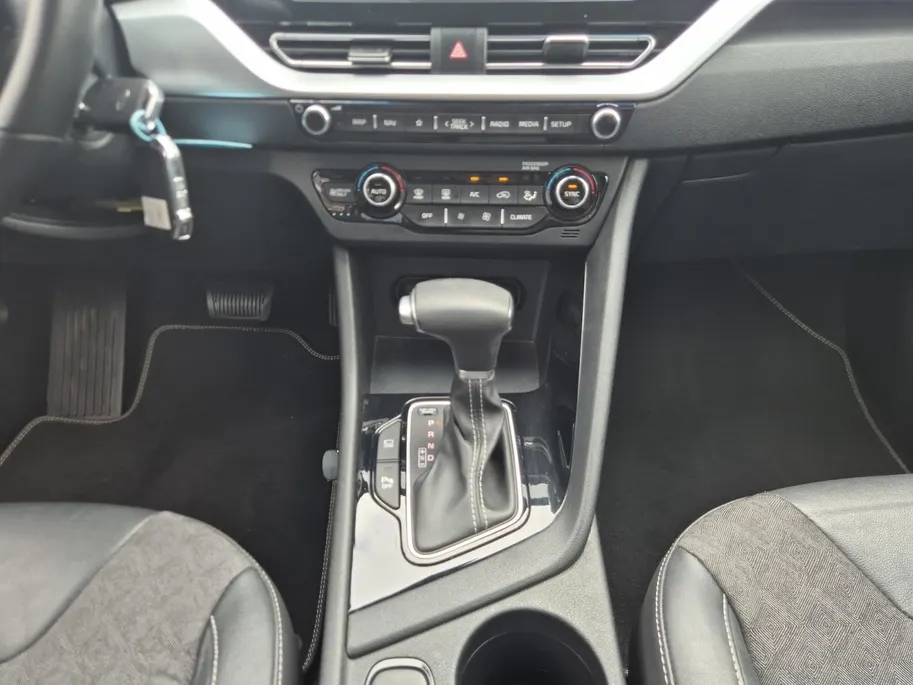 Kia Niro 1.6 GDi Hybrid DynamicLine | Cruise Control | Climate Control | Camera | Navigatie | Trekhaak |