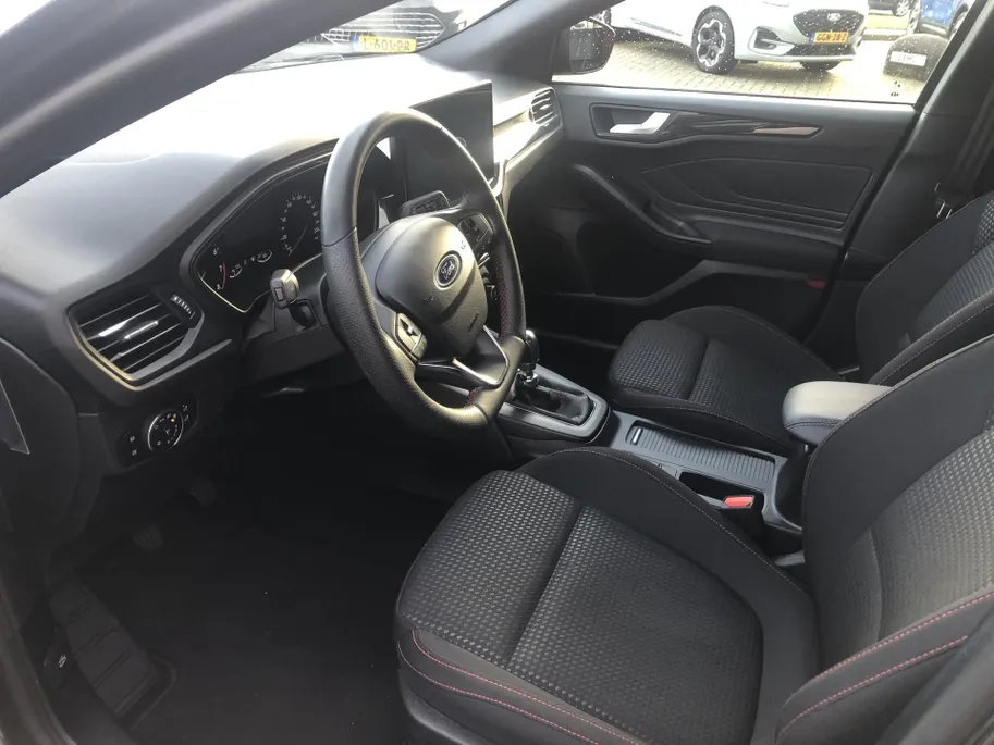 Ford Focus Wagon 1.0 EcoBoost Hybrid ST Line GROOT NAVIGATIESCHERM.