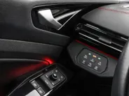 Volkswagen ID.5 GTX 299pk 77 kWh · SOH 92,5% · Apple/Android Car Play · Navigatie · Wegklapbare Trekhaak · Stoelverwarming · IQ.Light · 21'' Inch ·