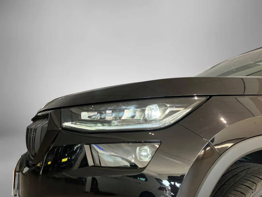 Škoda Kodiaq 1.5TSI/150PK Sportline Business 7p. DSG · Panoramadak · Camera · Leder/Alcantara · Apple/Android Car Play ·