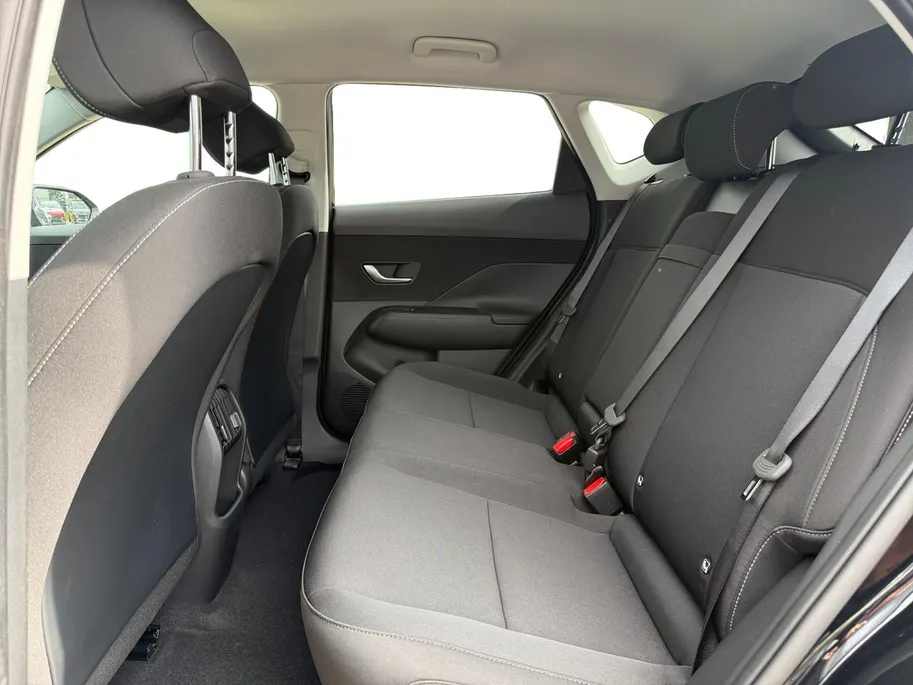 Hyundai Kona Electric Comfort Smart 64.8 kWh | DIRECT LEVERBAAR | SUPER GAVE ACTIE, TOT €4.500,- KORTING | OP=OP |