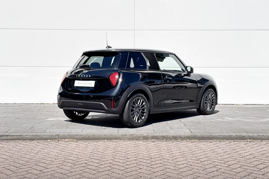 MINI Cooper 3-deurs 1.5 Cooper C Classic L