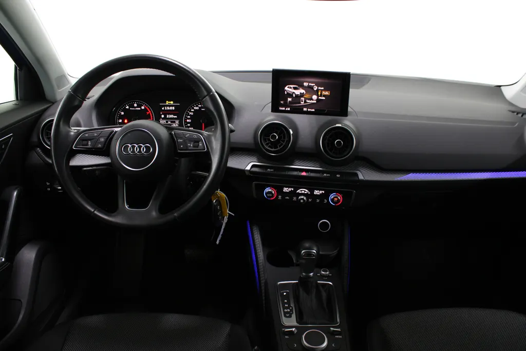 Audi Q2 1.4 TFSI CoD #limited Automaat / Carplay / PDC achter / Ambiance verlichting / Cruise control / Led /