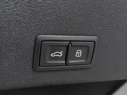 Audi Q8 e-tron 55 408pk Quattro S Edition Competition 115 kWh · SOH 90,9% · Panoramadak · Luchtvering · 360 Camera · Elek. Voorstoelen · 20'' Inch ·