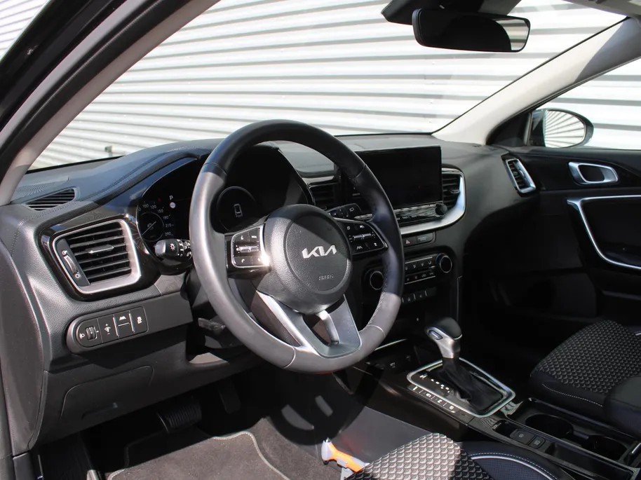 Kia Ceed 1.5 T-GDi DCT7 DynamicPlusLine | BTW Auto | Automaat | Keyless | Stoel verwarming | Navi | Camera | Adap. Cruise |