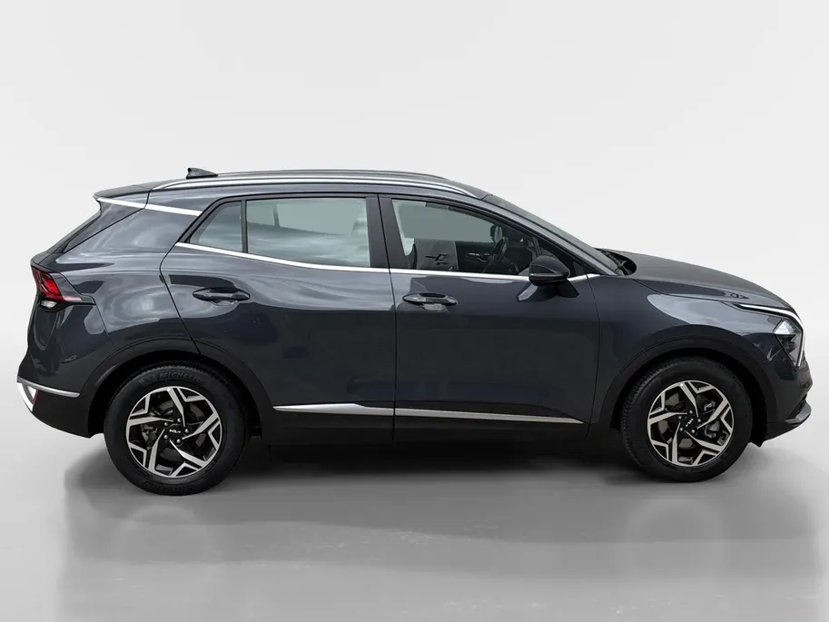 Kia Sportage 1.6 T-GDi MHEV DynamicLine Edition | Stoel- en stuurverwarming | Achteruitrijcamera | Parkeersensoren voor- en achter | Apple/Android Carplay | Navi | Climate control | Cruise control