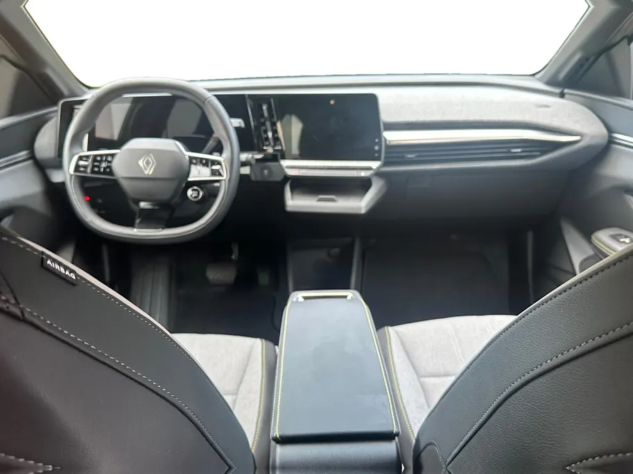 Renault Megane E-Tech comfort range Business Edition 60 kWh | SUPER NETTE AUTO | BUSINESS EDITION |ADAPTIVE CRUISE | LAGE FISCALE WAARDE!! | 18% bijtelling! | GROTE ACCU PAKKET!!