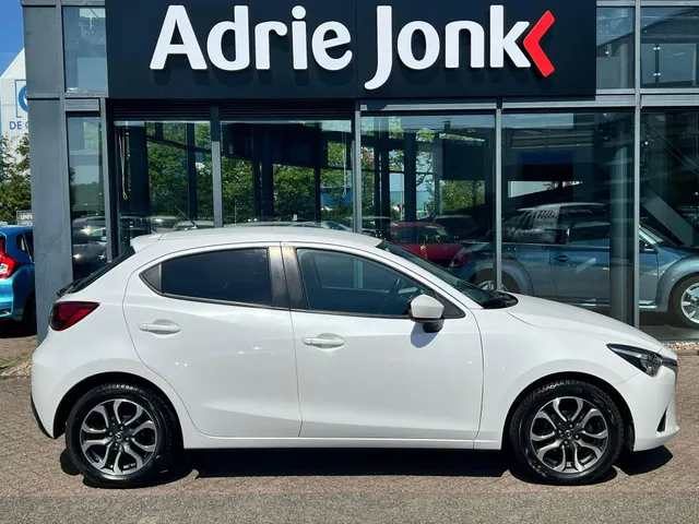 Mazda 2 1.5 Skyactiv-G GT-M NAVIGATIE | PARKEER SENSOREN | CLIMATE CONTROLE | STOELVERWARMING |