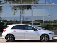 Mercedes-Benz A-Klasse 180 AMG Line l Panorama dak l Keyless entry l Achteruitrij camera l Stoelverwarming