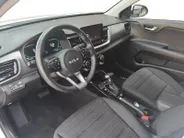Kia Stonic 1.0 T-GDi MHEV DynamicPlusLine | Stoel en stuurverwarming | Climate control | Navigatie | Camera | Keyless met startknop | Apple Carplay / Android Auto |