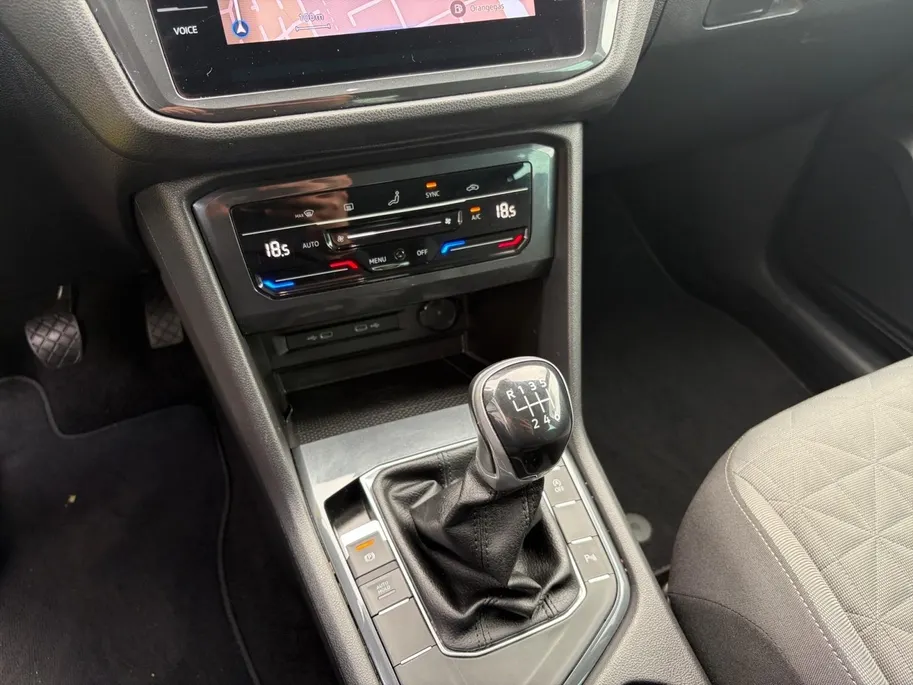 Volkswagen Tiguan 1.5 TSI Life | Draadloos Carplay | Navi | Clima | Camera | Adaptive Cruise | Elektr. Achterklep | LM Velgen | LED-Koplampen
