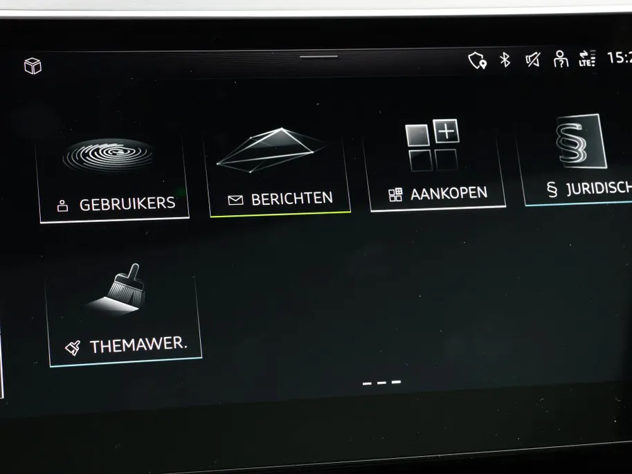 Audi e-tron 55 408pk Quattro S edition 95 kWh · SOH 97% · Panoramadak · Camera · Luchtvering · Elek. Achterklep · 20'' Inch ·