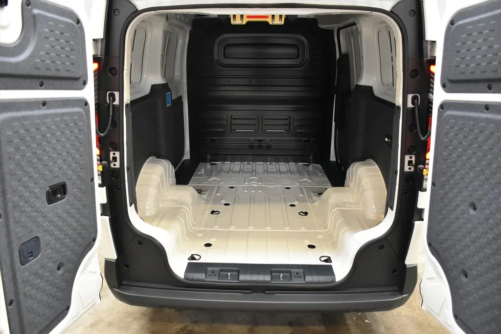 Kia PV5 Cargo 51.5 kWh 121pk L2H1 Essential