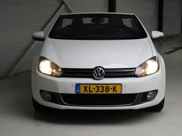 Volkswagen Golf Cabriolet 1.4 TSI Automaat Navigatie | PDC | 17' Velgen | Cruise Control | Stoelverwarming