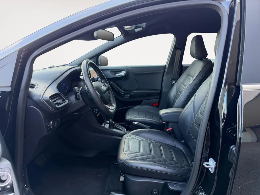 Ford Puma Vignale | Dealer onderhouden | Automaat | Winter pack | BLIS | Adapt. Cruise control | Lederen bekleding | Elektr. Achterklep | 18' lichtmetalen velgen | Bovag garantie |