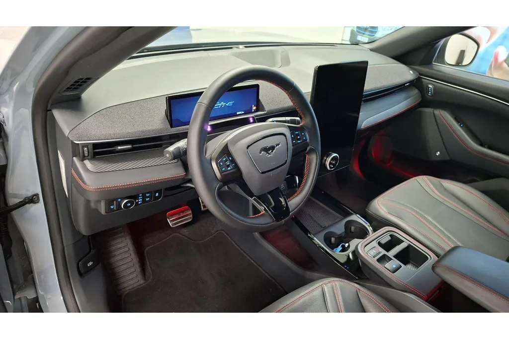 Ford Mustang Mach-E Extended Premium RWD 88 kWh