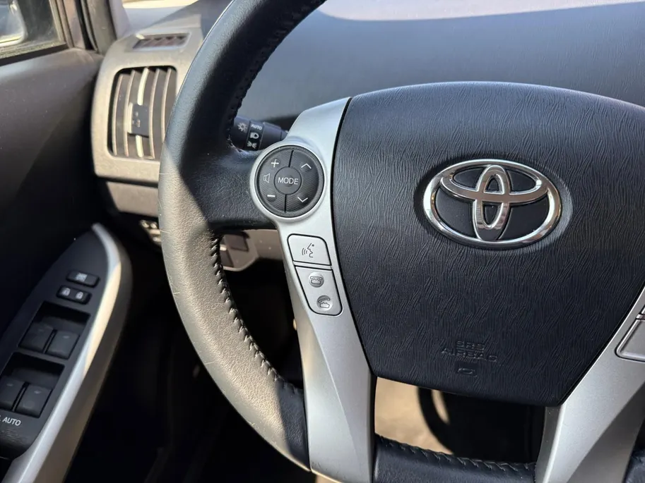Toyota Prius 1.8 Plug-in Executive Business | 1ste eigenaar! | Volledig dealeronderhouden | NL Auto | Cruise Control | Achteruitrijcamera |