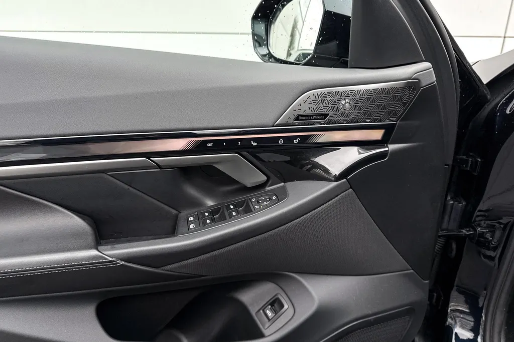 BMW 5 Serie Sedan 550e xDrive