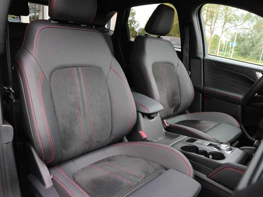 Ford Kuga 2.5 PHEV ST-Line X | ADAP CRUISE | HUD | WINTERPACK |