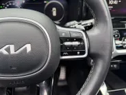 Kia Sorento 1.6 T-GDI Plug-in Hybrid 4WD ExecutiveLine 7 pers Meest luxe uitvoering | Zeer nette auto | Open dak | Lederen bekleding | 360 graden camera | Navigatie | Apple CarPlay & Android Auto |