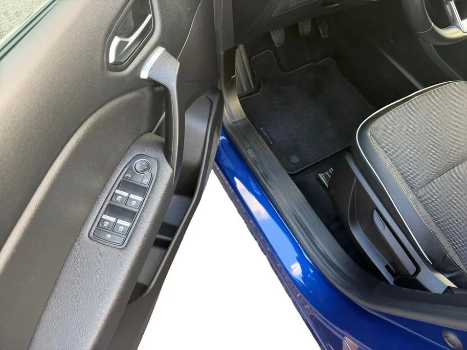 Renault Captur 1.0 TCe 90 Intens | Camera | Navigatie | Apple Carplay & Android Auto | Cruise & Climate Control | Parkeersensoren | LMV | 12 Maanden BOVAG Garantie