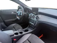 Mercedes-Benz GLA 180 Premium | Achteruitrijcamera | Elektr. Achterklep | Incl. Winterset | Elektr. Memory Seats | 12 maanden garantie! |